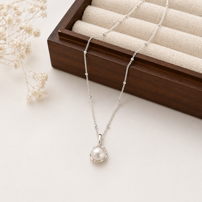 Pearl Pendant Necklace