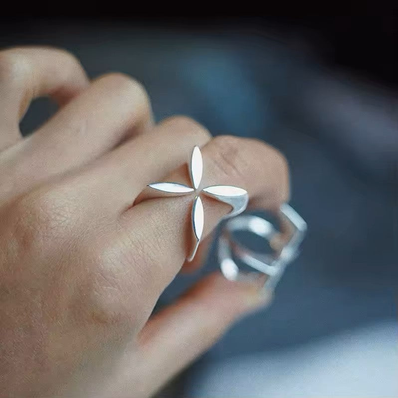 Modern Flower Ring