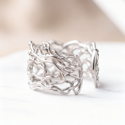 Hollow Vine Ring